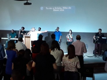 <div class='trigger trigger_error'><b>Erro na Linha: #90 ::</b> Undefined variable: page_title<br><small>/home/inazaren/public_html/site/themes/nazareno/artigo.php</small><span class='ajax_close'></span></div> - Foto 6