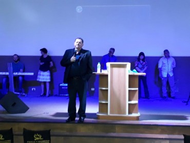<div class='trigger trigger_error'><b>Erro na Linha: #90 ::</b> Undefined variable: page_title<br><small>/home/inazaren/public_html/site/themes/nazareno/artigo.php</small><span class='ajax_close'></span></div> - Foto 2