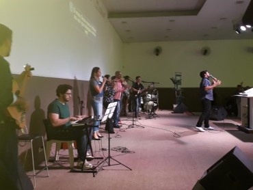 <div class='trigger trigger_error'><b>Erro na Linha: #90 ::</b> Undefined variable: page_title<br><small>/home/inazaren/public_html/site/themes/nazareno/artigo.php</small><span class='ajax_close'></span></div> - Foto 15