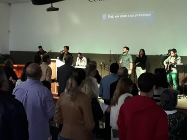<div class='trigger trigger_error'><b>Erro na Linha: #90 ::</b> Undefined variable: page_title<br><small>/home/inazaren/public_html/site/themes/nazareno/artigo.php</small><span class='ajax_close'></span></div> - Foto 25
