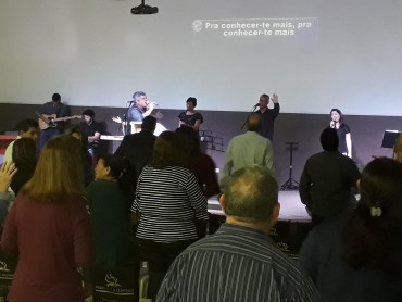 <div class='trigger trigger_error'><b>Erro na Linha: #90 ::</b> Undefined variable: page_title<br><small>/home/inazaren/public_html/site/themes/nazareno/artigo.php</small><span class='ajax_close'></span></div> - Foto 12