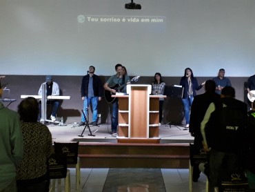 <div class='trigger trigger_error'><b>Erro na Linha: #90 ::</b> Undefined variable: page_title<br><small>/home/inazaren/public_html/site/themes/nazareno/artigo.php</small><span class='ajax_close'></span></div> - Foto 15