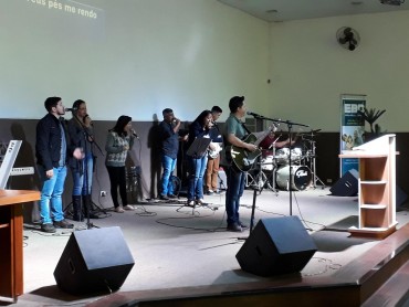 <div class='trigger trigger_error'><b>Erro na Linha: #90 ::</b> Undefined variable: page_title<br><small>/home/inazaren/public_html/site/themes/nazareno/artigo.php</small><span class='ajax_close'></span></div> - Foto 14