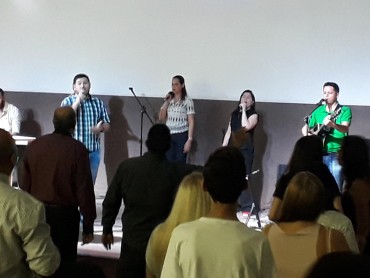 <div class='trigger trigger_error'><b>Erro na Linha: #90 ::</b> Undefined variable: page_title<br><small>/home/inazaren/public_html/site/themes/nazareno/artigo.php</small><span class='ajax_close'></span></div> - Foto 24