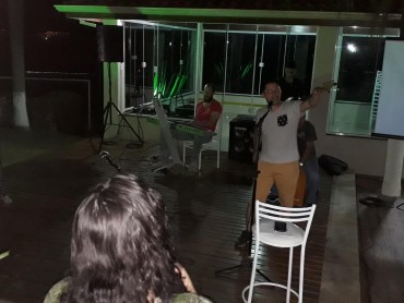 <div class='trigger trigger_error'><b>Erro na Linha: #90 ::</b> Undefined variable: page_title<br><small>/home/inazaren/public_html/site/themes/nazareno/artigo.php</small><span class='ajax_close'></span></div> - Foto 38