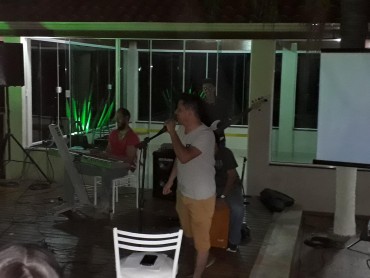 <div class='trigger trigger_error'><b>Erro na Linha: #90 ::</b> Undefined variable: page_title<br><small>/home/inazaren/public_html/site/themes/nazareno/artigo.php</small><span class='ajax_close'></span></div> - Foto 34