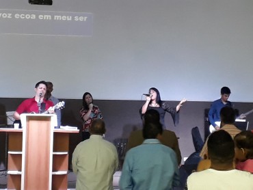 <div class='trigger trigger_error'><b>Erro na Linha: #90 ::</b> Undefined variable: page_title<br><small>/home/inazaren/public_html/site/themes/nazareno/artigo.php</small><span class='ajax_close'></span></div> - Foto 20