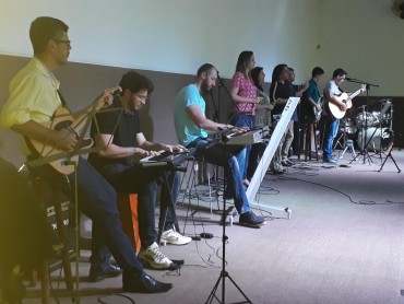 <div class='trigger trigger_error'><b>Erro na Linha: #90 ::</b> Undefined variable: page_title<br><small>/home/inazaren/public_html/site/themes/nazareno/artigo.php</small><span class='ajax_close'></span></div> - Foto 17