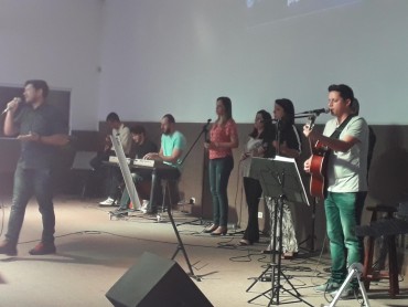 <div class='trigger trigger_error'><b>Erro na Linha: #90 ::</b> Undefined variable: page_title<br><small>/home/inazaren/public_html/site/themes/nazareno/artigo.php</small><span class='ajax_close'></span></div> - Foto 24