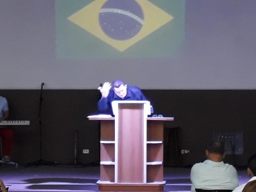 <div class='trigger trigger_error'><b>Erro na Linha: #90 ::</b> Undefined variable: page_title<br><small>/home/inazaren/public_html/site/themes/nazareno/artigo.php</small><span class='ajax_close'></span></div> - Foto 4
