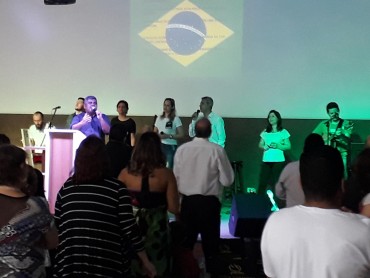 <div class='trigger trigger_error'><b>Erro na Linha: #90 ::</b> Undefined variable: page_title<br><small>/home/inazaren/public_html/site/themes/nazareno/artigo.php</small><span class='ajax_close'></span></div> - Foto 27