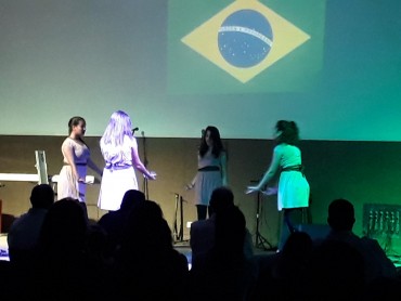 <div class='trigger trigger_error'><b>Erro na Linha: #90 ::</b> Undefined variable: page_title<br><small>/home/inazaren/public_html/site/themes/nazareno/artigo.php</small><span class='ajax_close'></span></div> - Foto 9
