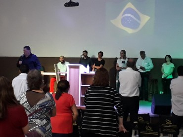 <div class='trigger trigger_error'><b>Erro na Linha: #90 ::</b> Undefined variable: page_title<br><small>/home/inazaren/public_html/site/themes/nazareno/artigo.php</small><span class='ajax_close'></span></div> - Foto 1
