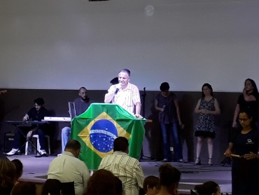 <div class='trigger trigger_error'><b>Erro na Linha: #90 ::</b> Undefined variable: page_title<br><small>/home/inazaren/public_html/site/themes/nazareno/artigo.php</small><span class='ajax_close'></span></div> - Foto 15