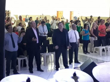 <div class='trigger trigger_error'><b>Erro na Linha: #90 ::</b> Undefined variable: page_title<br><small>/home/inazaren/public_html/site/themes/nazareno/artigo.php</small><span class='ajax_close'></span></div> - Foto 22