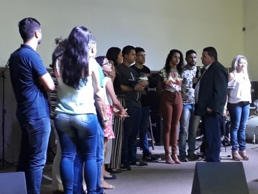 <div class='trigger trigger_error'><b>Erro na Linha: #90 ::</b> Undefined variable: page_title<br><small>/home/inazaren/public_html/site/themes/nazareno/artigo.php</small><span class='ajax_close'></span></div> - Foto 11