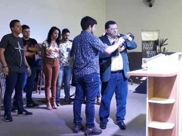 <div class='trigger trigger_error'><b>Erro na Linha: #90 ::</b> Undefined variable: page_title<br><small>/home/inazaren/public_html/site/themes/nazareno/artigo.php</small><span class='ajax_close'></span></div> - Foto 10