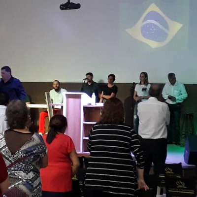 Porque a Igreja ?